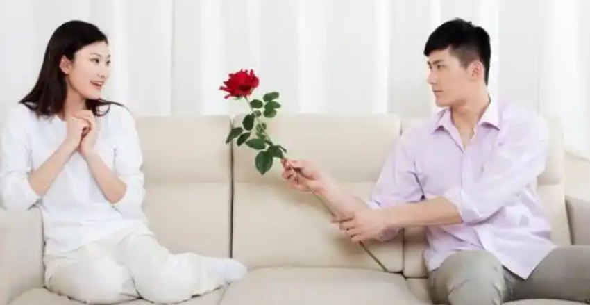 武汉市侦探调查：婚后同住离婚怎么处理财产